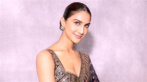 Vaani Kapoor Nude Pics Collection